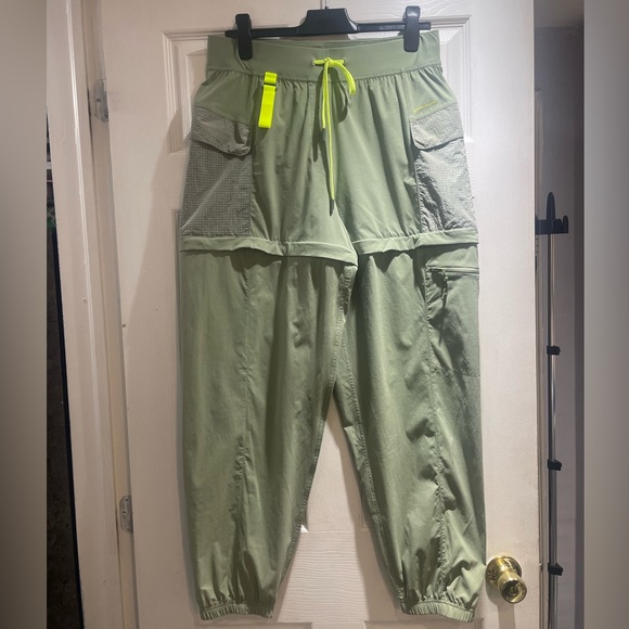 Lululemon Convertible High-Rise Hiking Jogger size 10 - Picture 2 of 8